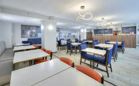 Hampton Inn by Hilton Ottawa - 38