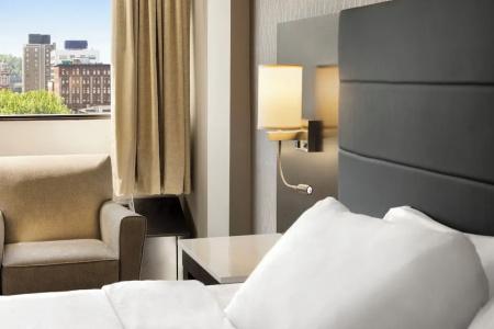 Crowne Plaza Knoxville Downtown University by IHG - 52