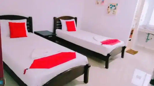 Phet Cha-am Plaza & Resort - 46
