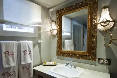 Hacienda de Abajo - Adults Only - 49
