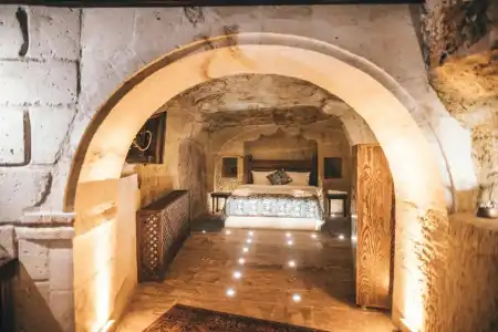Tale Cave Inn - 79