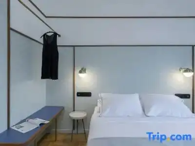 Acro Urban Suites - 86