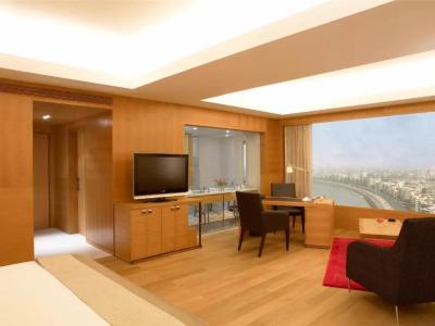Trident, Nariman Point, Mumbai - 69