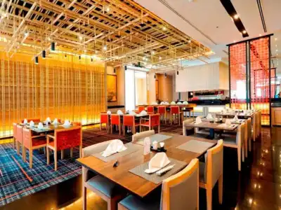 Chatrium Royal Lake Yangon - 29