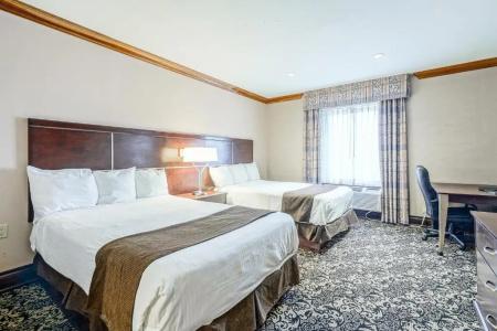 Woodbine and Suites - 35