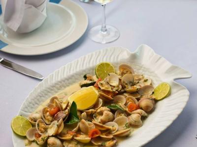 Novotel Bahrain Al Dana Resort - 13