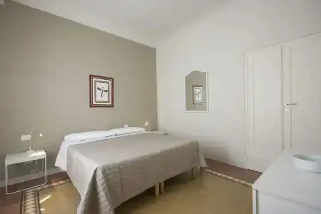Regis Condo - 187