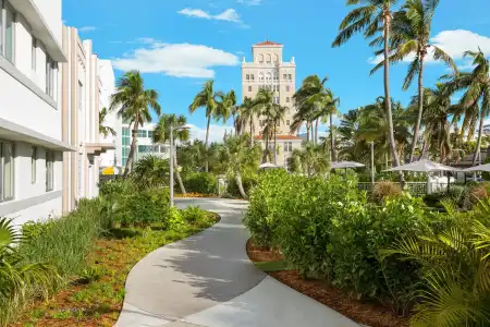 Kenmore Village, South Beach - 23