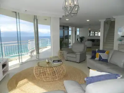 2nd Avenue Beachside Apartments - 55