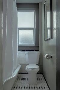 Gardner & Hostel - 56