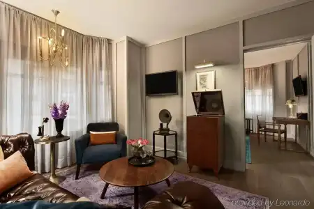 The Evelyn - 34