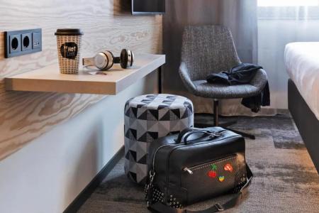 Moxy Duesseldorf South - 43