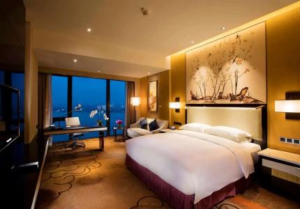 Hilton Wuhan Riverside - 73