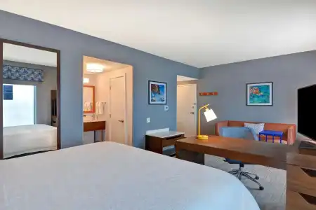 Hampton Inn & Suites Clearwater/St. Petersburg-Ulmerton Road, FL - 59