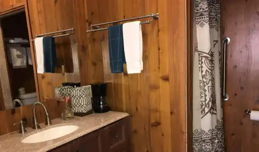 Aloha Junction Bed and Breakfast -Minutes Away from Hawaii Volcanoes National Park - 7