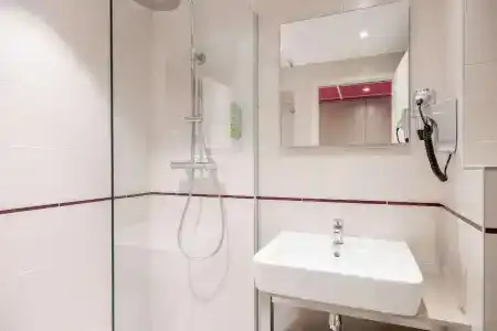 Hôtel le Kennedy, Clermont-Ferrand, The Originals Relais - 72