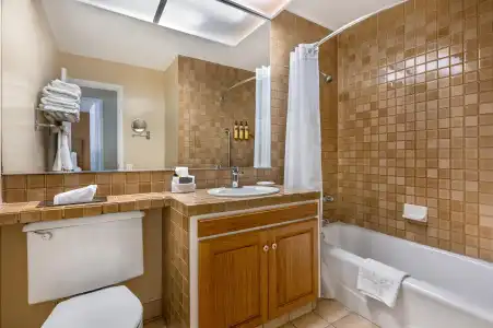 Best Western Plus Santa Barbara - 8