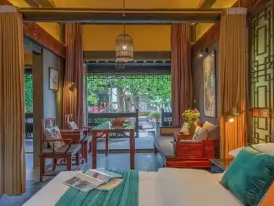 Lijiang Ten Courtyard Inn - 4