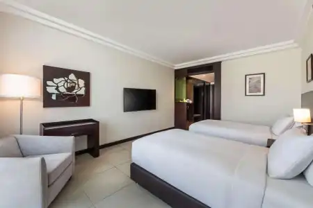 DoubleTree by Hilton Aqaba - 8