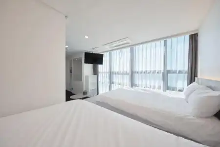 UH Suite The Haendae - 48