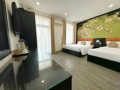 Hanoi Elpis - 13