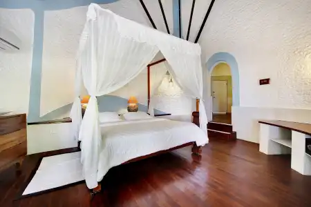 Nika Island Resort & Spa - 5