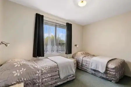 Econo Lodge Canterbury Court - 43