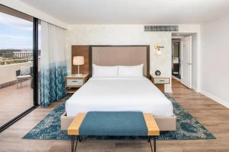 Renaissance Newport Beach - 72