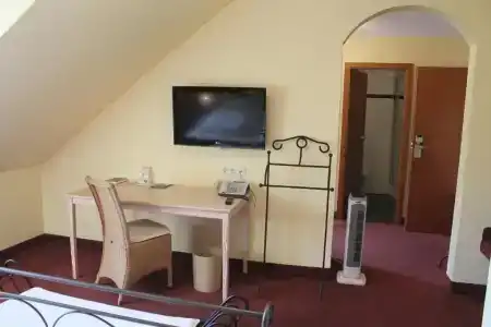 & Restaurant Eurohof - 4