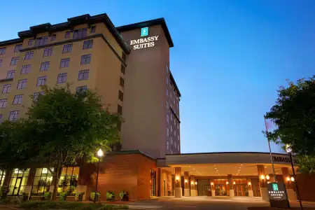 Embassy Suites Lincoln - 0