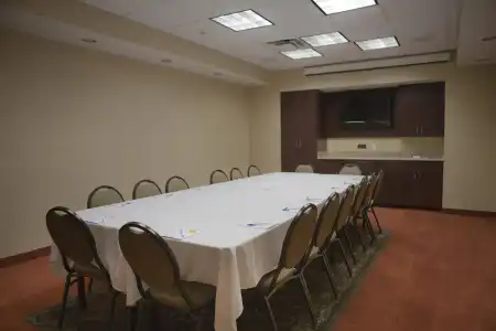 Hilton Garden Inn Albuquerque / Journal Center - 19