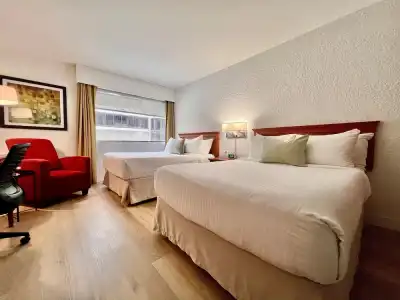 Universel Montreal - 33