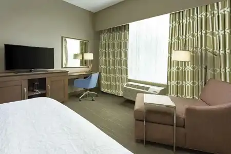 Hampton Inn & Suites Napa - 27