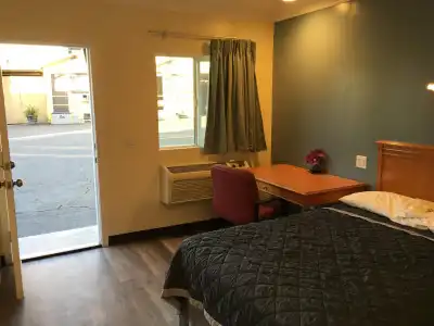 Lincoln Park Motel - 4