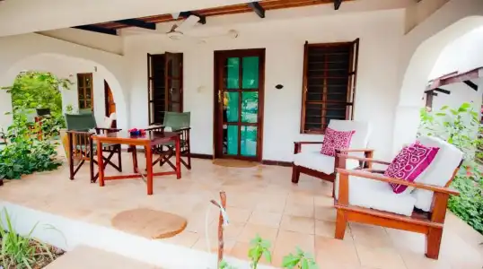 Flame Tree Cottages - 45