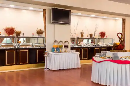 Ramada Plaza By Wyndham Gence - 26