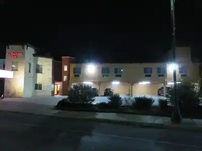 La Hacienda near Alamodome & Riverwalk - 7