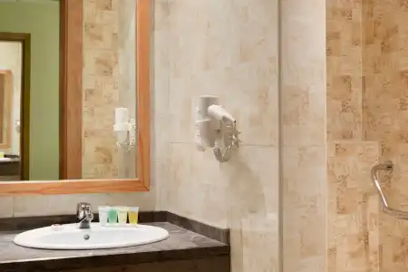 Ramada Resort by Wyndham Dead Sea - 7