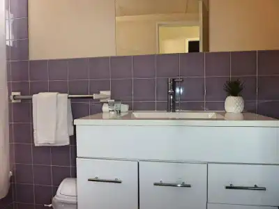Jadran Motel & El Jays Holiday Lodge - 103