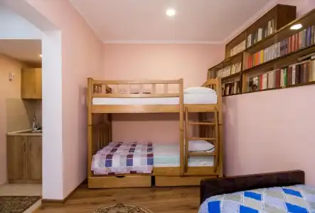 Anzori House - 4