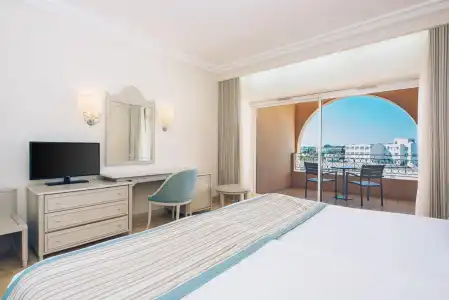 Iberostar Waves Averroes - 5