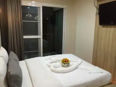D Box Hostel - 32