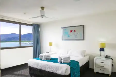 Cairns Aquarius - 47