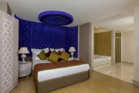 Royal Alhambra Palace – All Inclusive - 72