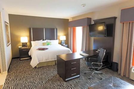 Hampton Inn & Suites Tulsa/Central - 66