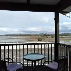 Albatross Motel - 102
