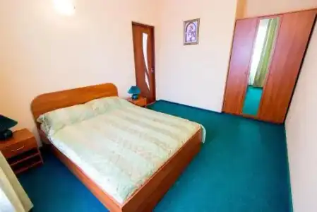 27 Zhemchuzhin - 1