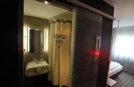 Leonardo Boutique - 30