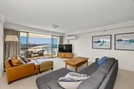 Gemini Court Holiday Apartments - 510