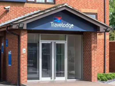 Travelodge London Park Royal - 21